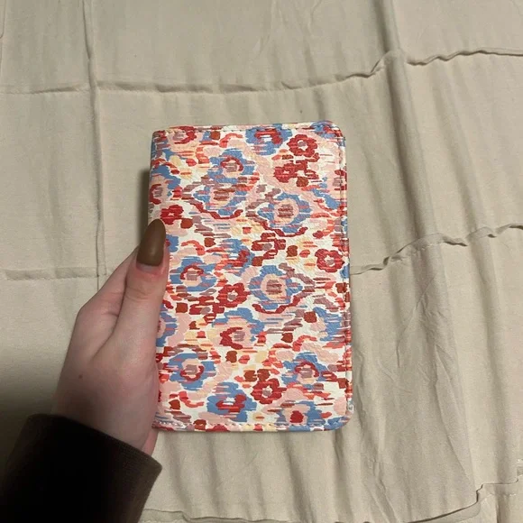FLORAL INDEXER WALLET - Picture 2 of 7